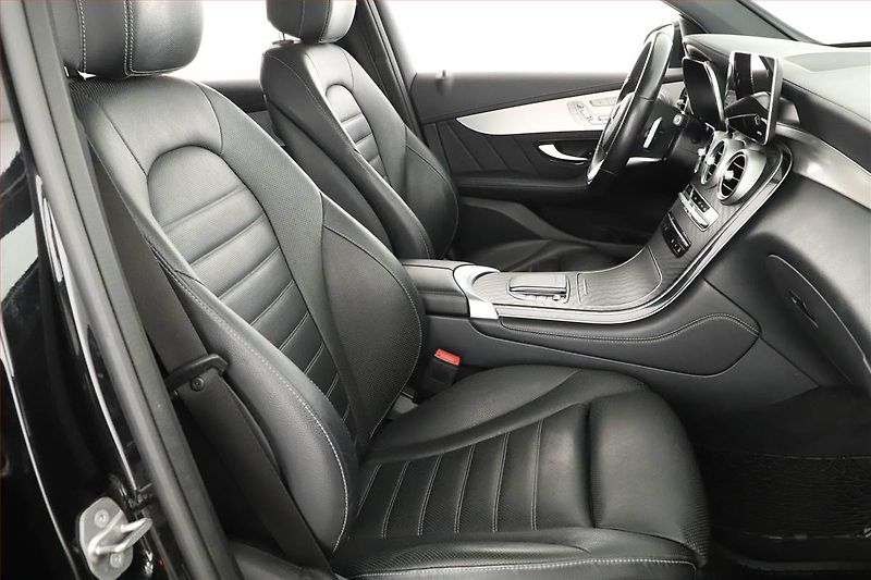 Mercedes-Benz GLC (2020) 300 d - fotka 7 z 20