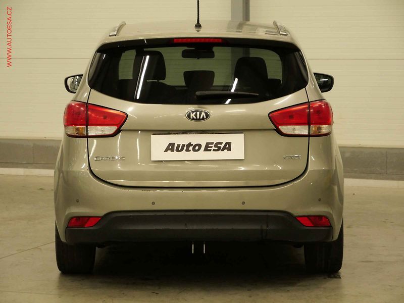 Kia Carens (2015) 1.7CRDI, ČR, AC, výhřev sed. - fotka 5 z 21