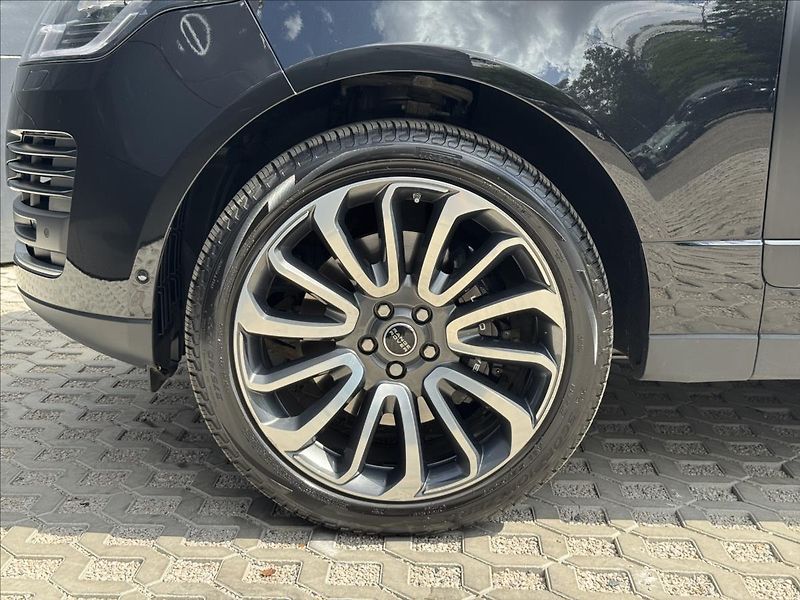 Land Rover Range Rover 5,0 S/C V8 Autobiography AWD Č - fotka 35 z 39