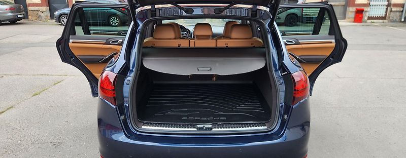 Porsche Cayenne (2012) 4.8 GTS 309KW PANORAMA - fotka 21 z 55
