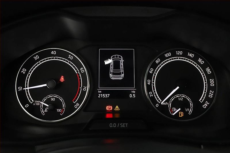 Škoda Kamiq (2024) Style 1.0 TSI - fotka 8 z 14