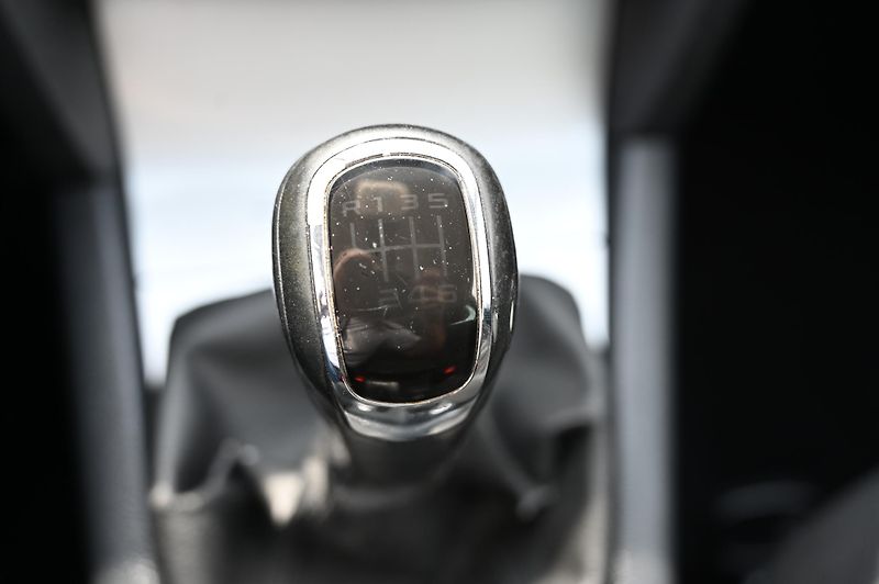 Škoda Octavia 2.0TDI 7/2011 Rezervace - fotka 20 z 50