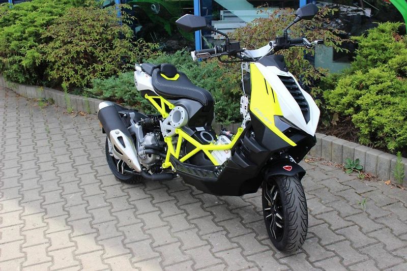 Italjet (2024) Dragster 300 NOVINKA 2024 - fotka 1 z 11