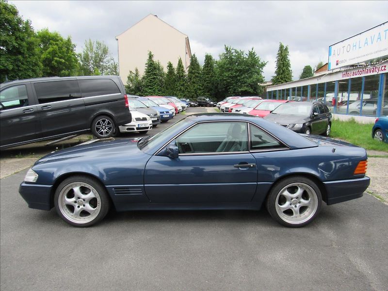 Mercedes-Benz SL 3,2 Hardtop-Cabrio - fotka 24 z 54