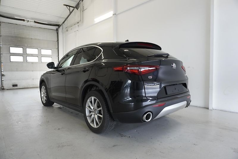 Alfa Romeo Stelvio (2018) STELVIO 2.2D Q4 AUTOMAT - fotka 7 z 35