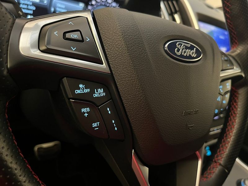 Ford S-MAX 2.5 HEV ST-Line 7 míst - fotka 13 z 70