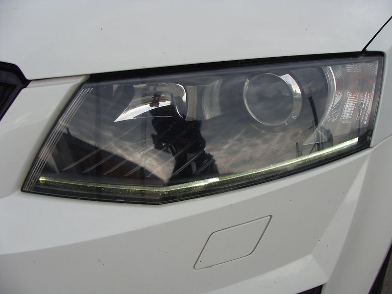 Škoda Octavia 2.0 TDi, 135 kW, RS, klima - fotka 24 z 26