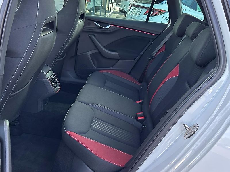 Škoda Kamiq Monte Carlo - fotka 8 z 30