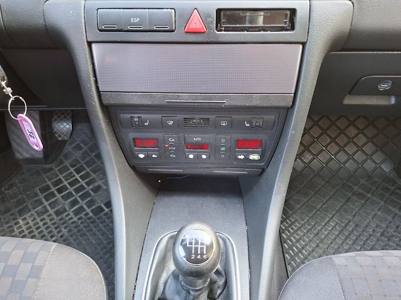 Audi A6 (2004) 2.5TDI 120kW 6MAN -SERVISOVÁNO - fotka 13 z 29