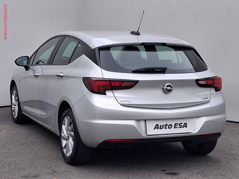 Opel Astra (2017) 1.6CTDI, ČR, servis.kniha - fotka 6 z 17
