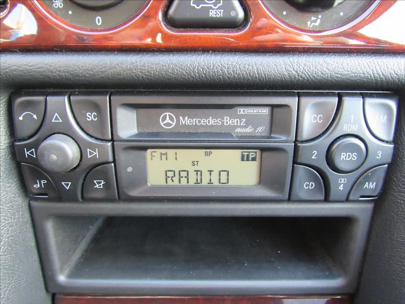 Mercedes-Benz CLK 2,0 200 Kompresor Perfektní st - fotka 17 z 37