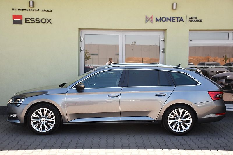 Škoda Superb 2.0TDi 147kW STYLE  NTOP TAŽNÉ - fotka 12 z 45