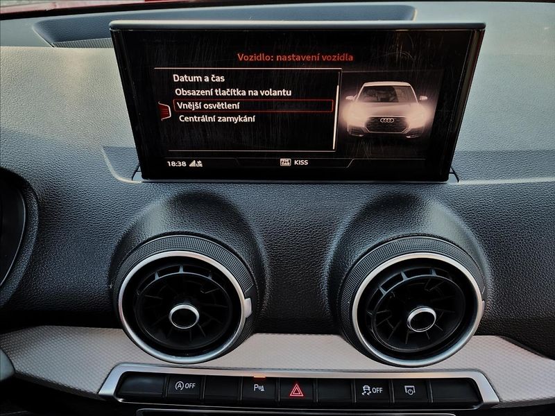 Audi Q2 1,5 AUT,TFT,Výhř,digiAC,navi - fotka 29 z 41