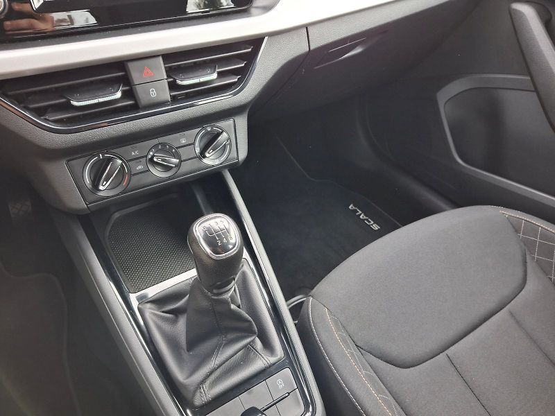 Škoda Scala (2019) Ambition 1,0TSi 85kW - fotka 29 z 29