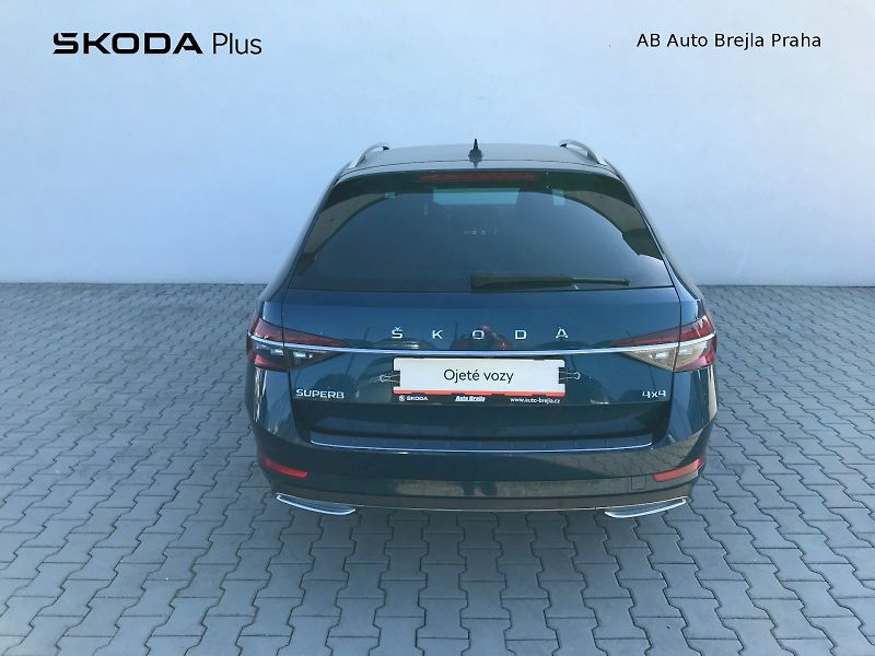 Škoda Superb (2023) COM GRT L K 4X4 TD 140/2.0 A7A - fotka 9 z 28