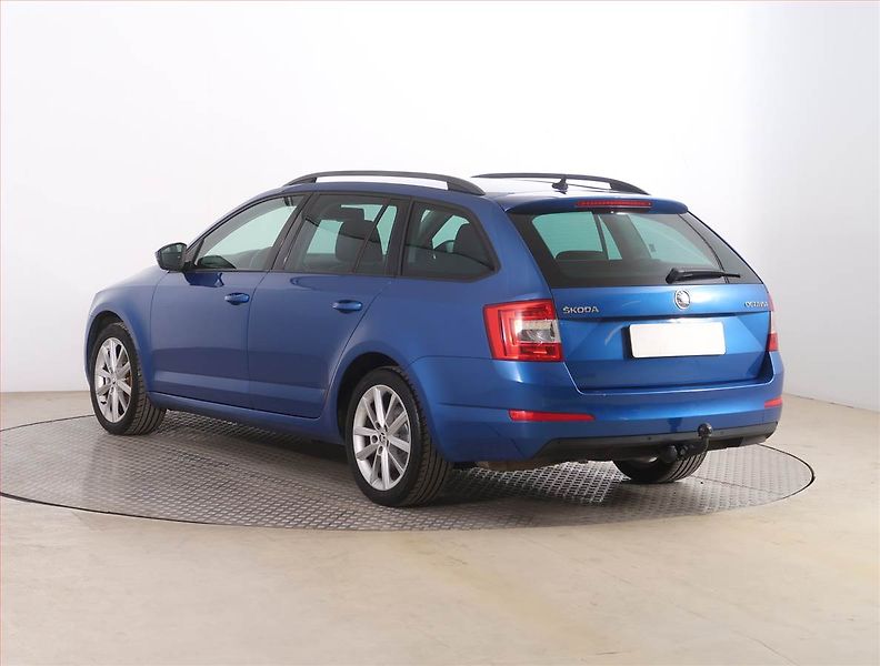 Škoda Octavia (2013) 1.8 TSI, Automat, Serv.kniha - fotka 4 z 21