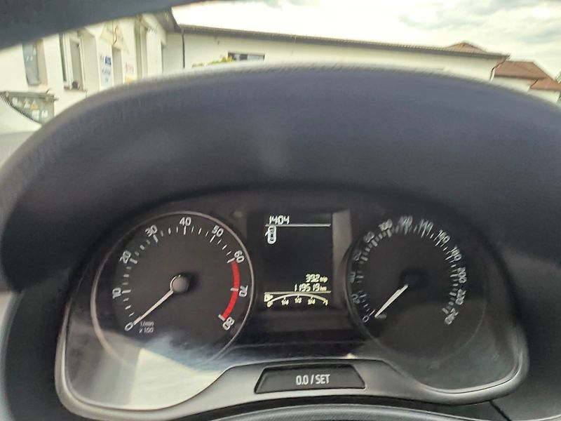 Škoda Fabia (2015) 1.0 MPi TOP STAV - fotka 10 z 21