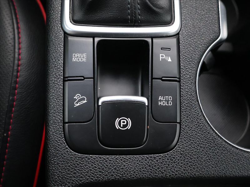 Kia Sportage 1,6 CRDI 100kW GT-Line - fotka 24 z 33