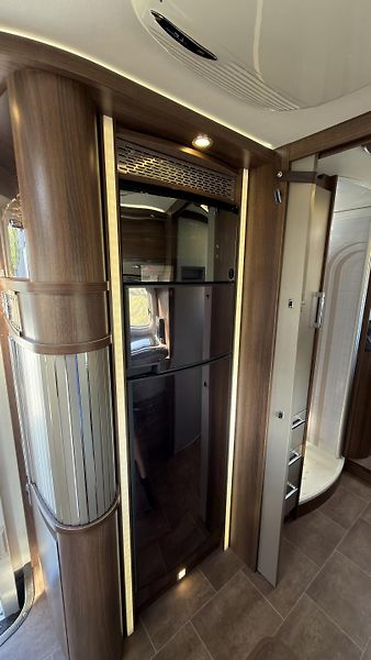 Bürstner Ostatní (2014) Bürstner Elegance I 810 G 3.0 - fotka 13 z 19