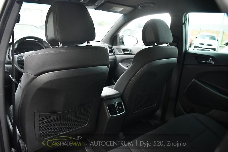 Hyundai Tucson 1.7CRDi 85kW ČR 1.MAJ 2xPNEU - fotka 19 z 54