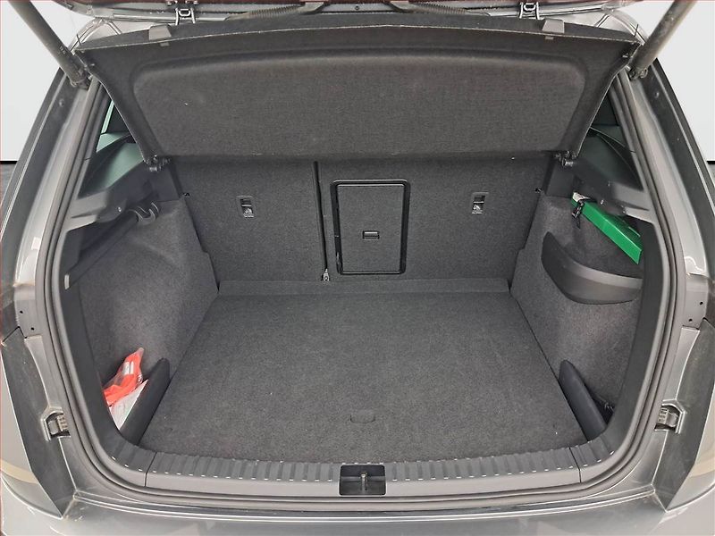 Škoda Karoq (2024) Sportline 2.0 TDI - fotka 14 z 25