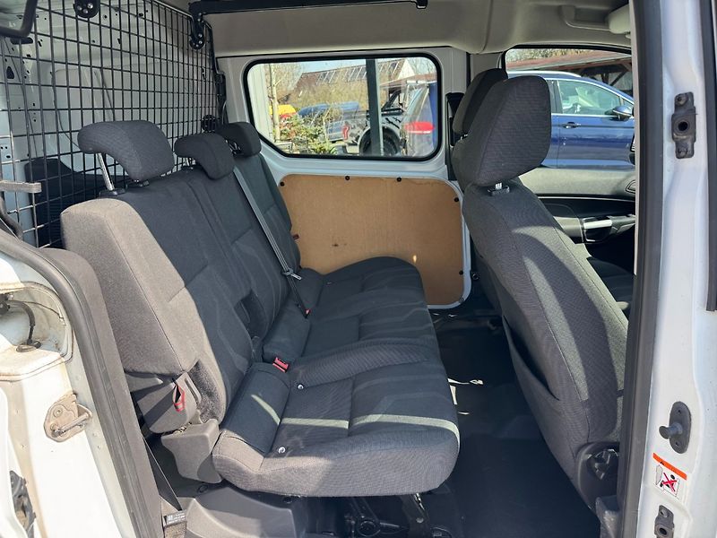 Mazda 6 (2014) Sport Combi 2.0i Attraction - fotka 21 z 36