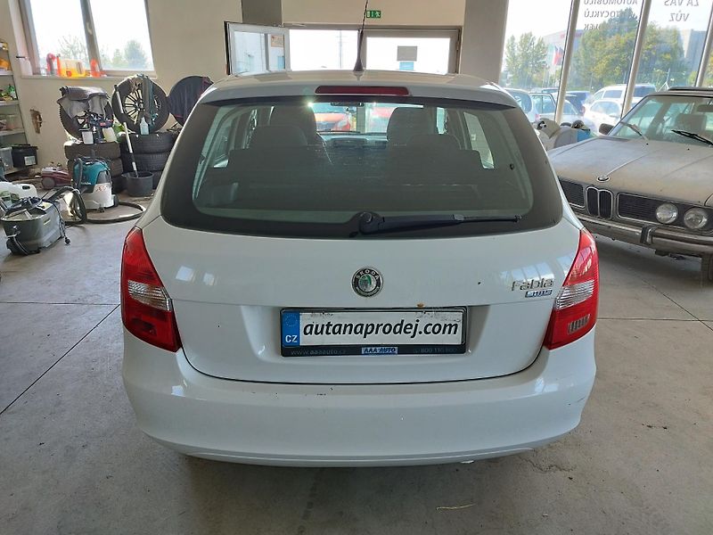 Škoda Fabia (2008) 1,2I,44KW,KLIMA,CD,NOVÁ STK - fotka 7 z 24