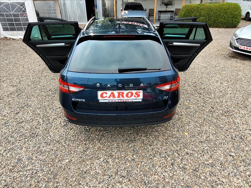 Škoda Superb 1,4 Rezervace!TSI,PHEV,DSG,LED - fotka 46 z 50