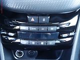 Peugeot 2008 (2019) 1.2 PT, 1.maj,ČR, 1.M-ČR - náhled 12