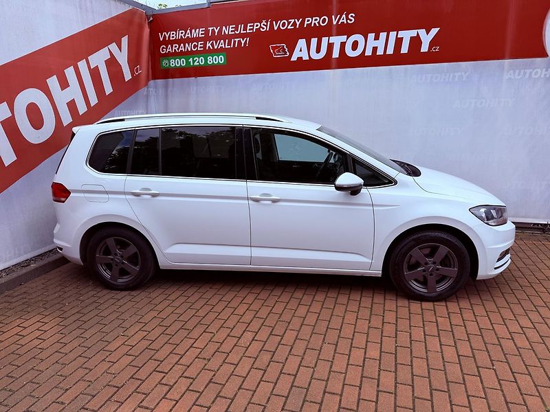 Volkswagen Touran 2.0 TDi Highline, ČR, 7 míst - fotka 5 z 27