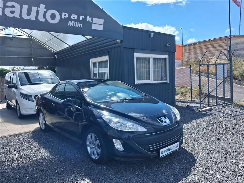 Peugeot 308 2,0 - fotka 1 z 12