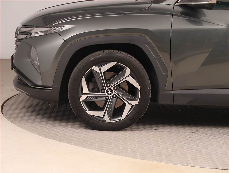 Hyundai Tucson (2021) Style 1.6 T-GDI - fotka 15 z 17