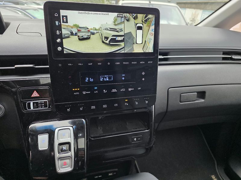 Hyundai Staria 2.2-AUTOMAT-KŮŽE-9MÍST - fotka 20 z 36