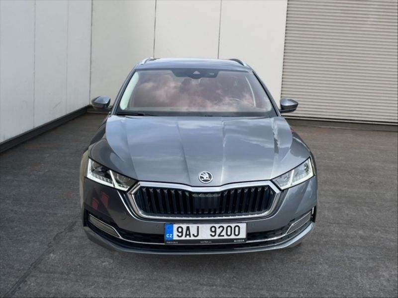 Škoda Octavia 2,0 TSI 140 Style 4x4 AT - fotka 2 z 11