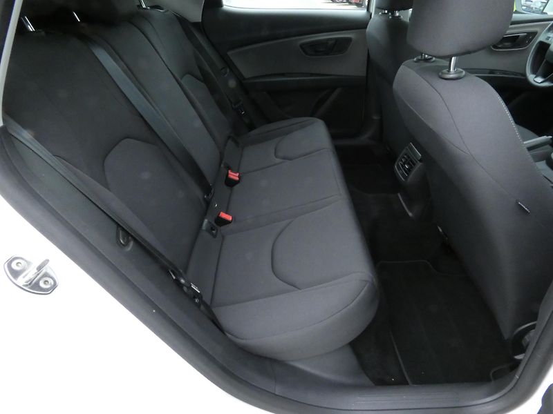 Seat Leon (2018) 1,2 TSI 63KW - fotka 23 z 30
