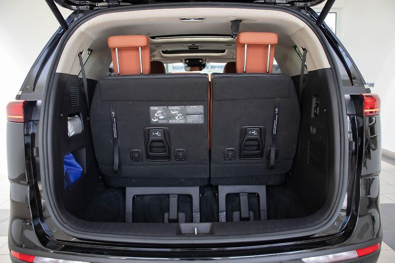 Kia Carnival 3,5 V6 4x2 216kW 8DCT  - fotka 7 z 20