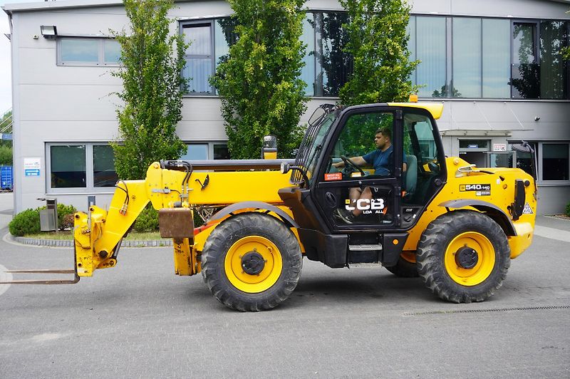 JCB (2019) 540-140 telescopic loader  - fotka 3 z 24
