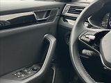 Škoda Superb 2,0 TDI DSG L&K TAŽNÉ+DCC+ACC - náhled 14