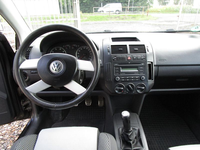 Volkswagen Polo (2006) 1,4-55KW-NOVÁSTK+OLEJ+KOTOUČE - fotka 11 z 20