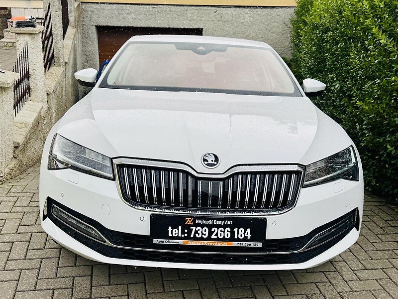 Škoda Superb (2020) 2.0TDi 140kW STYLE 4x4 DSG ČR - fotka 2 z 20