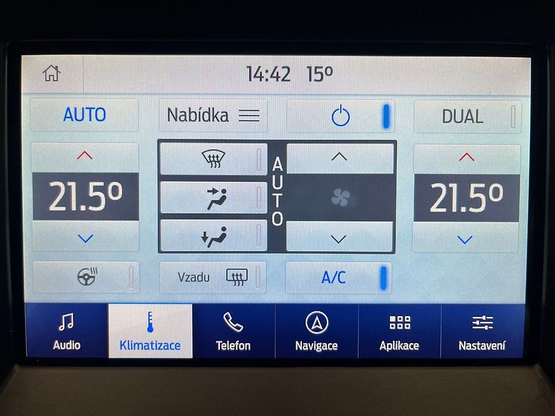 Ford Galaxy 2.5 HEV TITANIUM 7 míst - fotka 62 z 70
