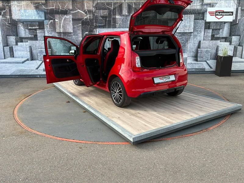 Škoda Citigo (2014) 1.0MPi, 55KW, MONTE CARLO - fotka 9 z 23