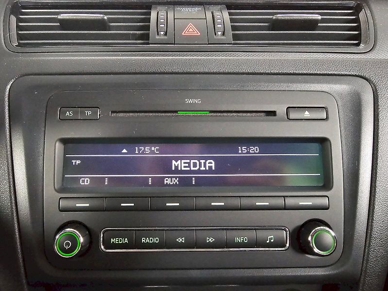Škoda Rapid (2013) 1.2TSI 63kW AMBITION - fotka 15 z 21