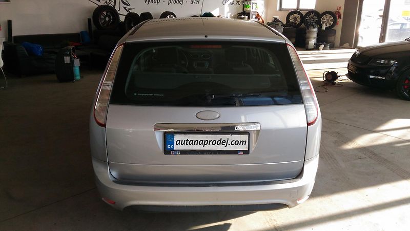 Ford Focus (2008) 1,6TDCI,80KW,XEN,ALU,NAVI,KLIM - fotka 8 z 34
