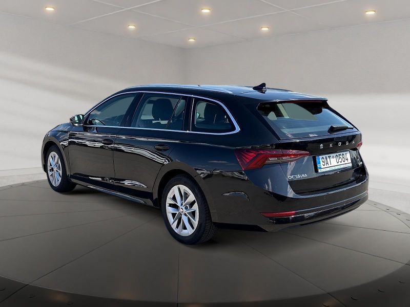 Škoda Octavia (2023) STYLE 2.0TDI 110kW DSG 4x4 CZ - fotka 4 z 11