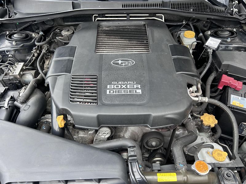 Subaru Legacy 2.0 D Active AWD - fotka 34 z 38