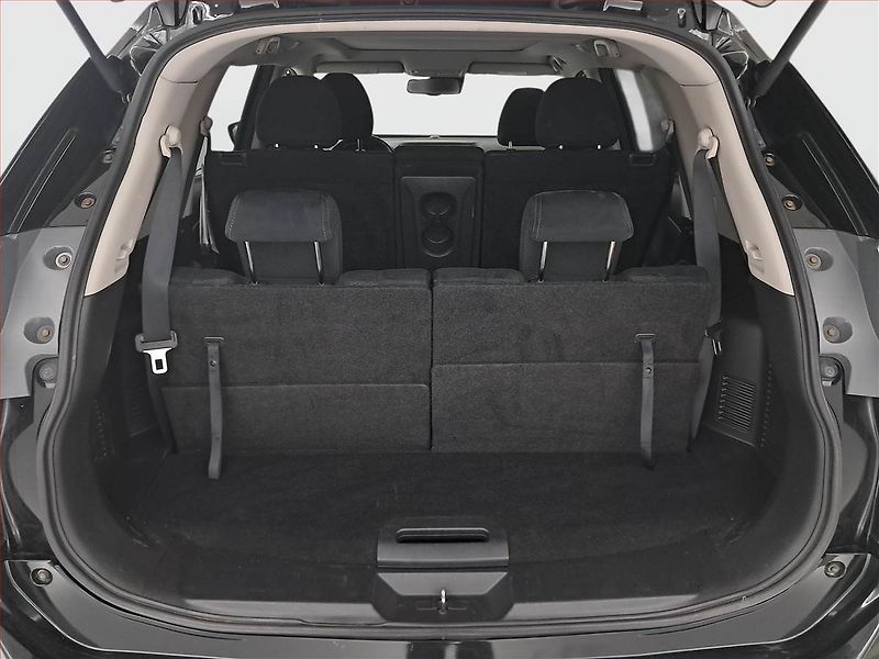 Nissan X-Trail (2015) 1.6 dCi, 4X4, 7 míst - fotka 16 z 22