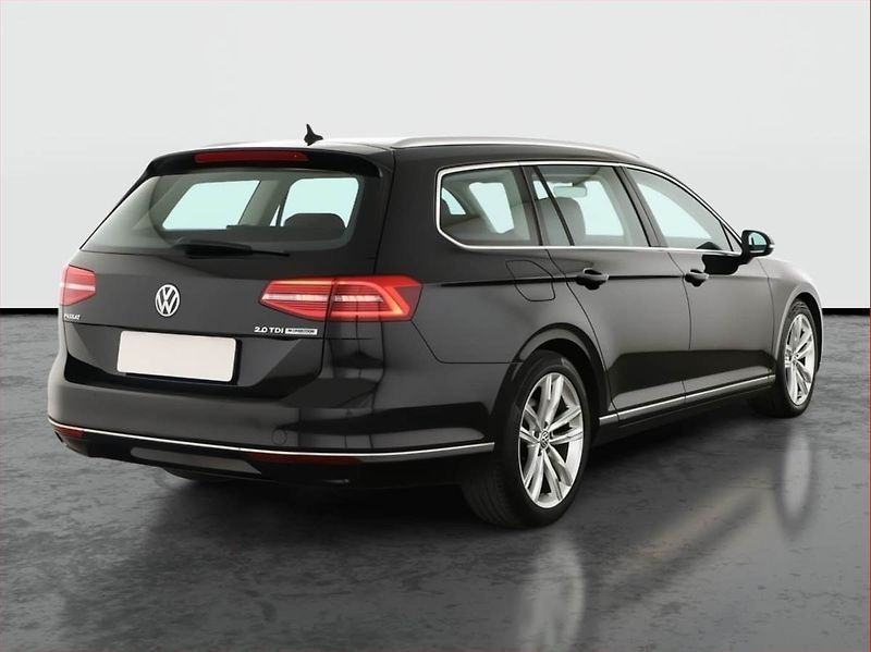 Volkswagen Passat (2015) Highline 2.0 TDI, Tempomat - fotka 5 z 17