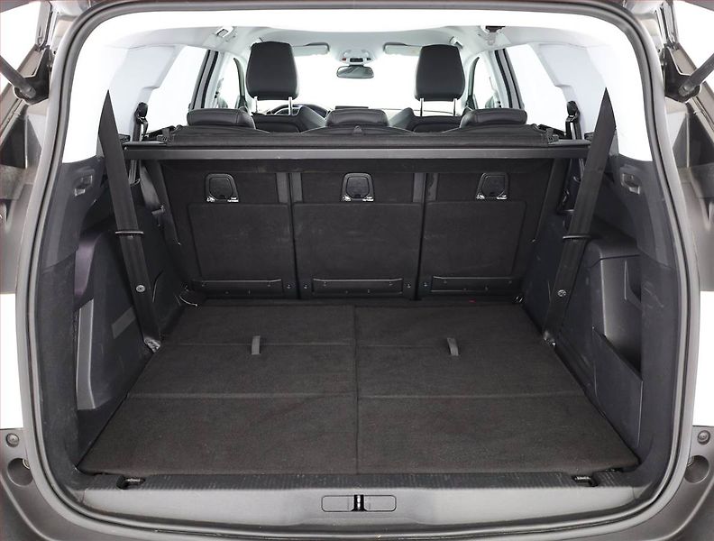 Peugeot 5008 (2018) 2.0 BlueHDi, Kůže, Navi - fotka 19 z 20