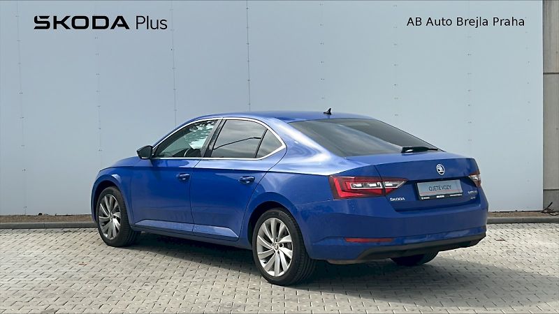 Škoda Superb (2018) 4X4GRT STY TD 140/2.0 A7F - fotka 8 z 30